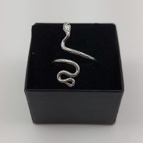925 Sterling Silver Snake Adjustable Ring - Picture 2 of 6